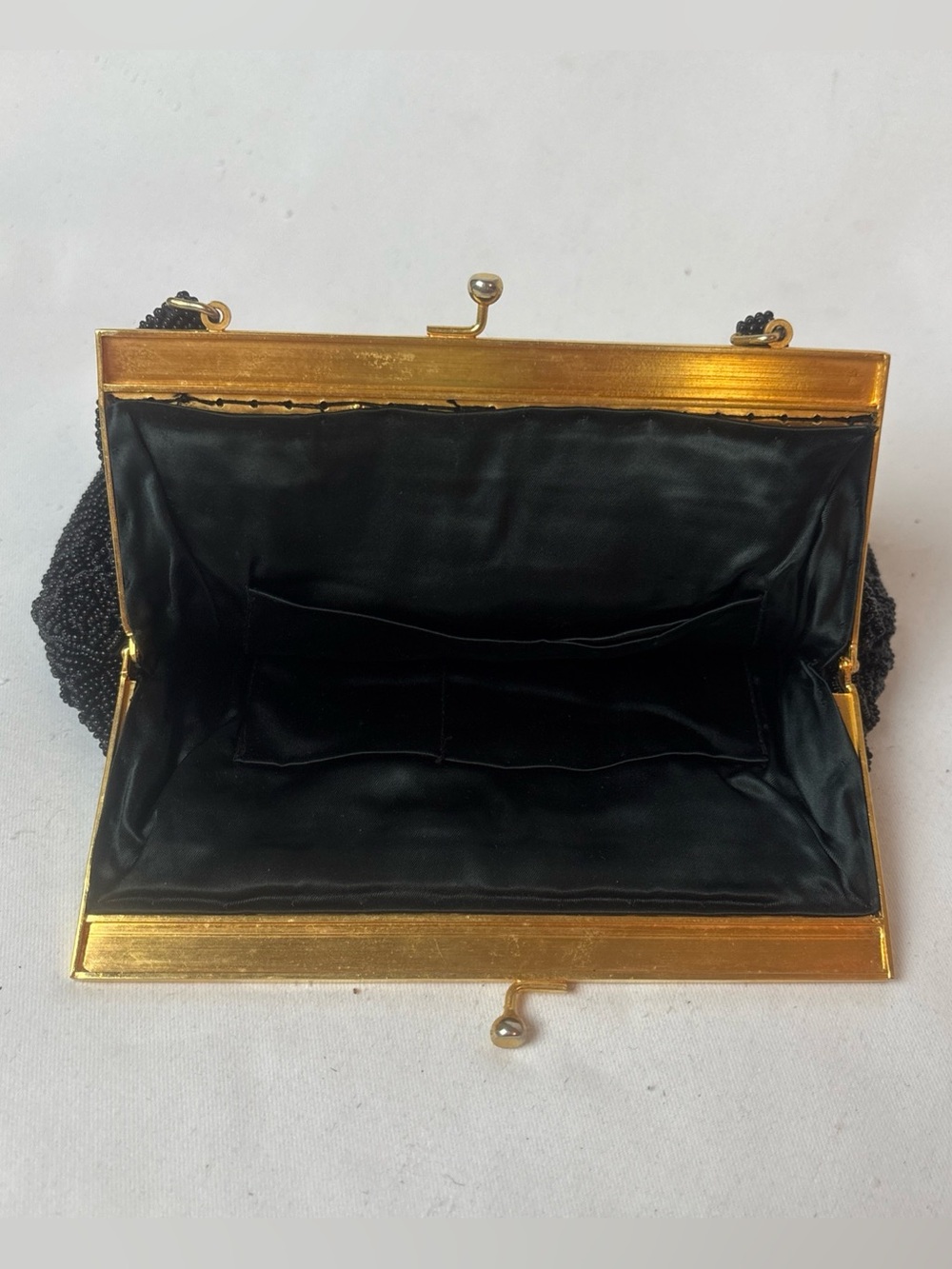Vintage Black Seed Beaded Purse Handbag Black Gold Frame Evening 50’s 60’s - Picture 4 of 6